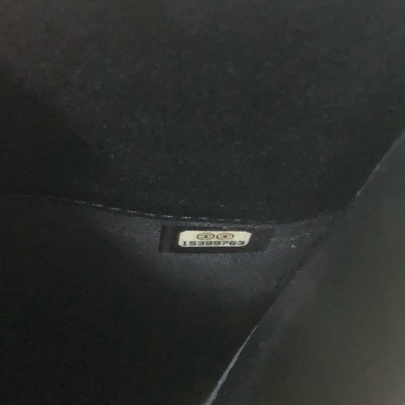 CHANEL QUILTED PATENT CC LOGO IPAD/TABLET  CASE - Picture 5 of 7